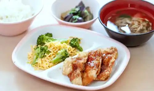 給食のメニュー
